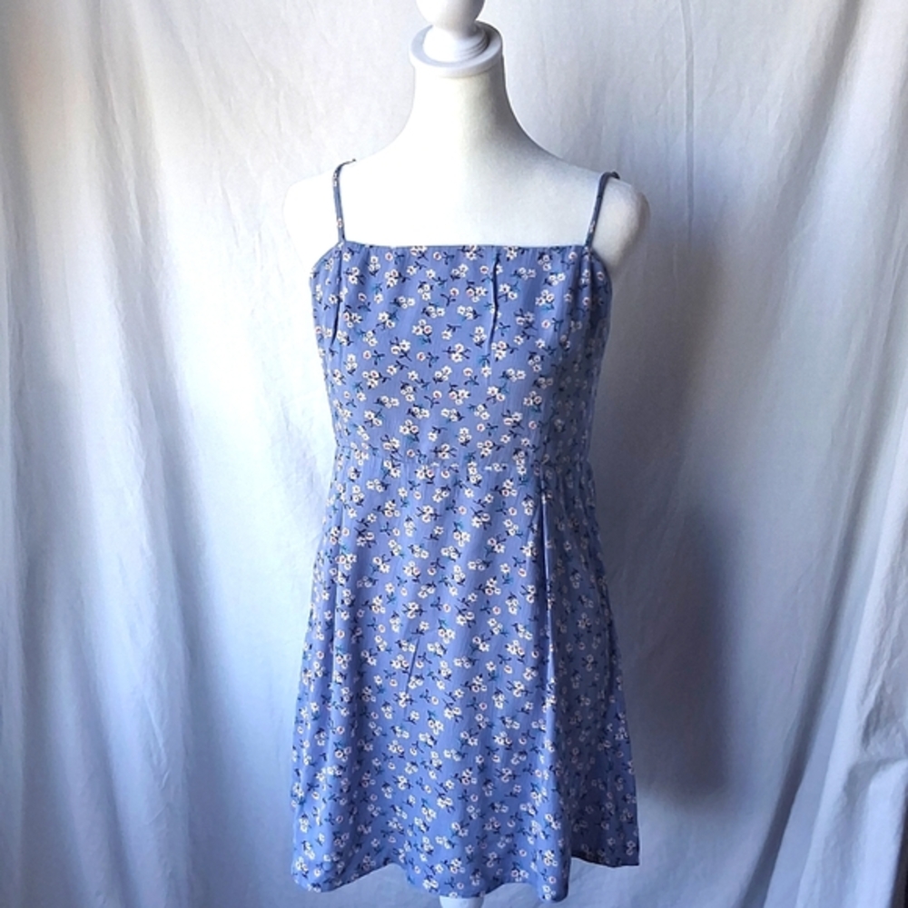 Skylar + Madison Blue Floral Mini Dress Size L